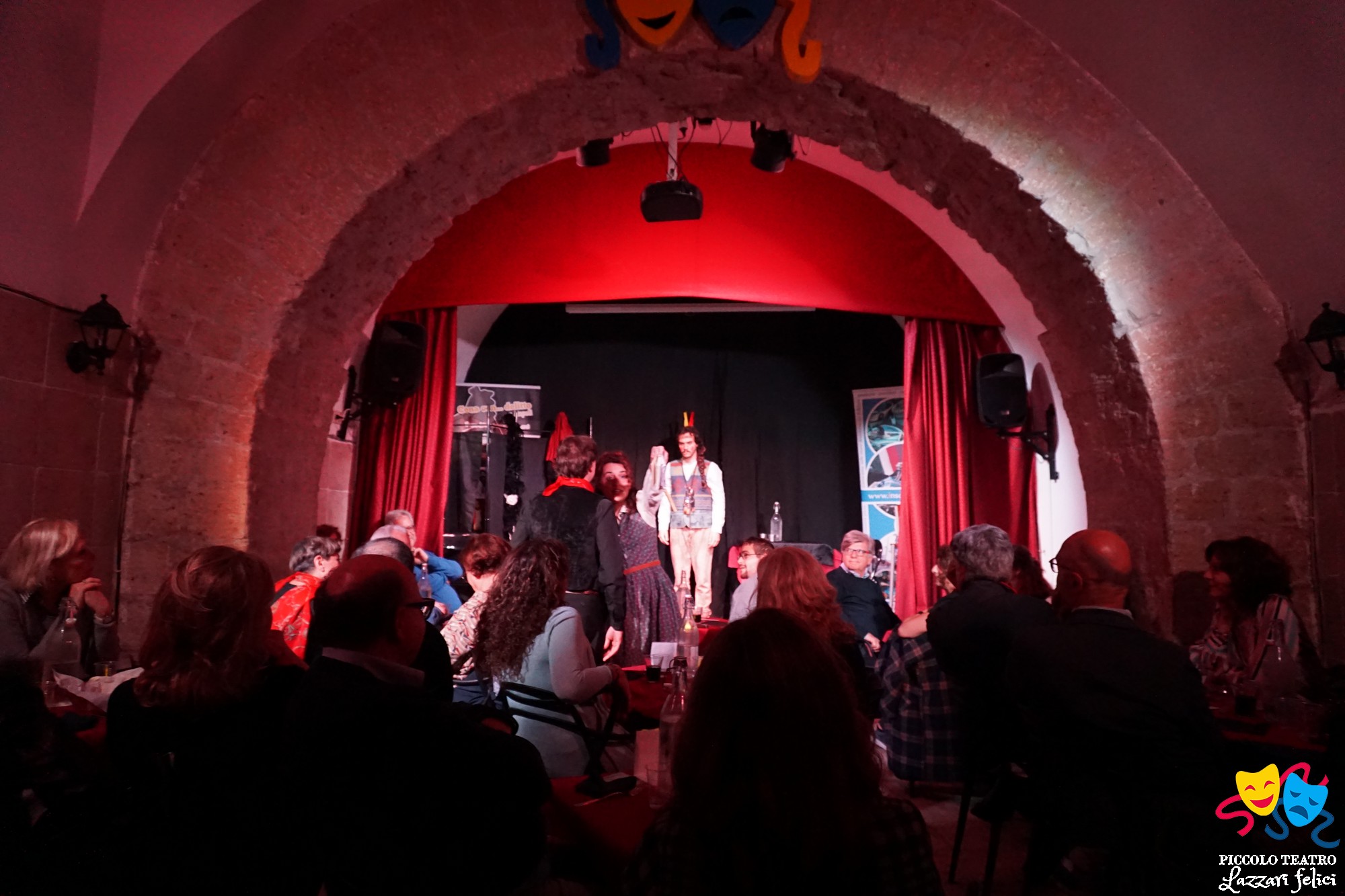 Cene spettacolo a Napoli