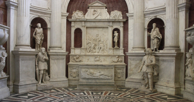 San Giovanni a Carbonara e le mura di Napoli